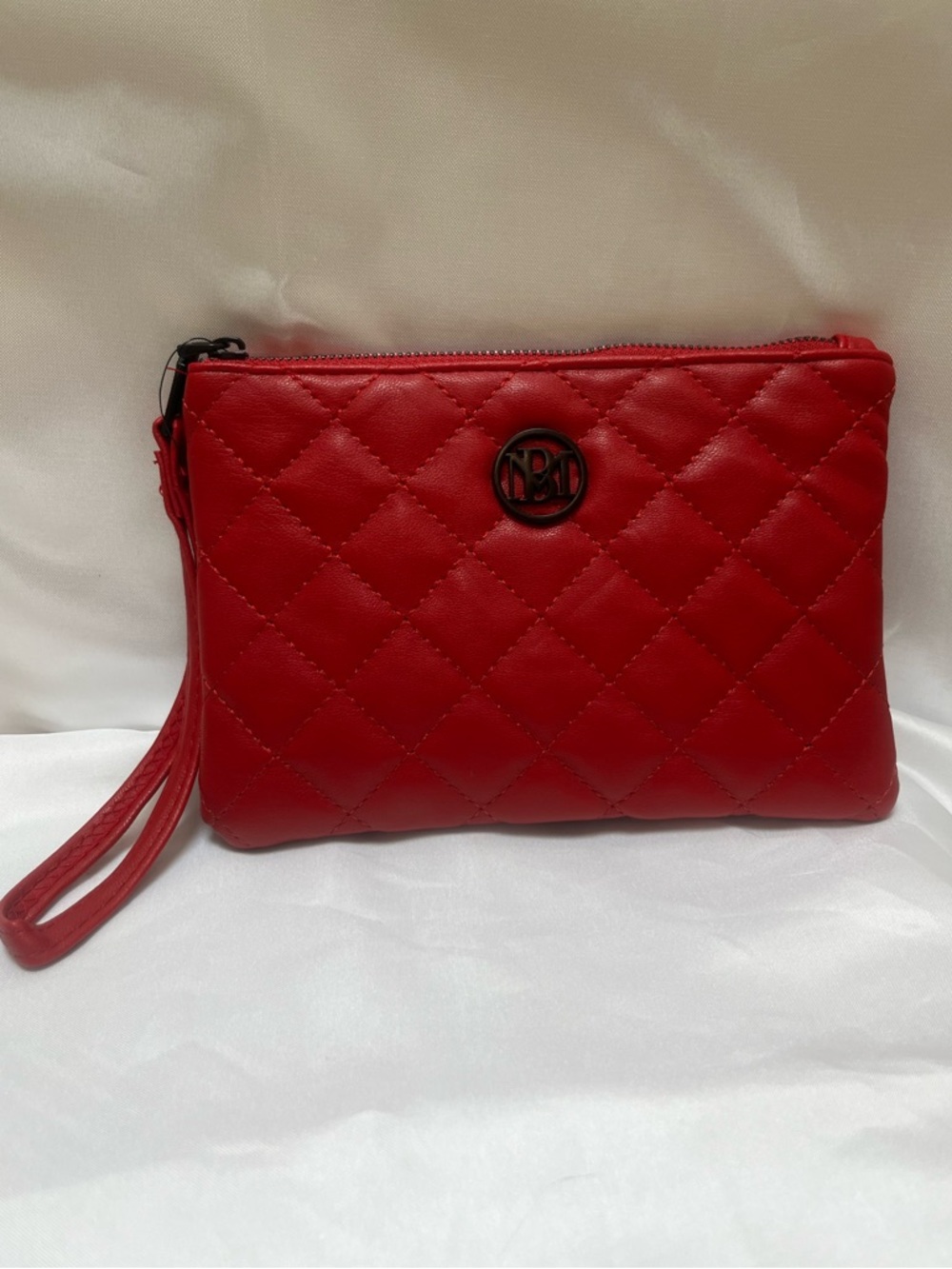 Badgley Mischka Red Quilted Card Holder Wallet Vegan Leather - Picture 2 of 9